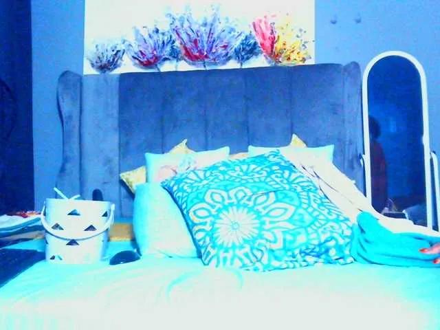 Offline PearBlu38 on BongaCams