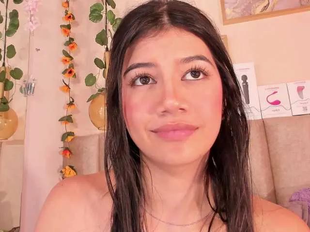 Offline pikayle on BongaCams