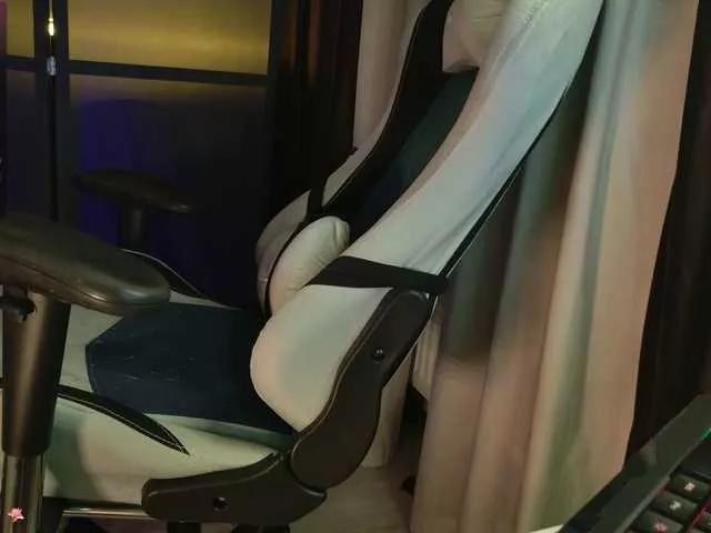 Offline Pink-Donut on BongaCams