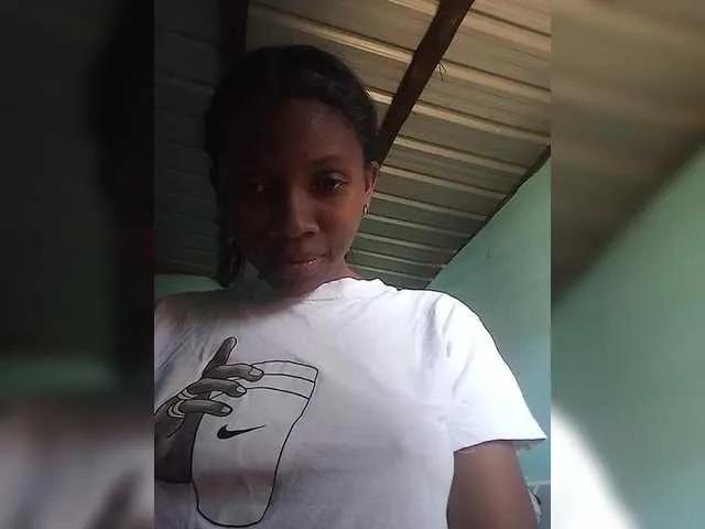 Offline princillah1 on BongaCams