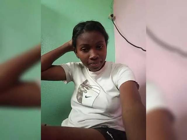 Offline princillah1 on BongaCams