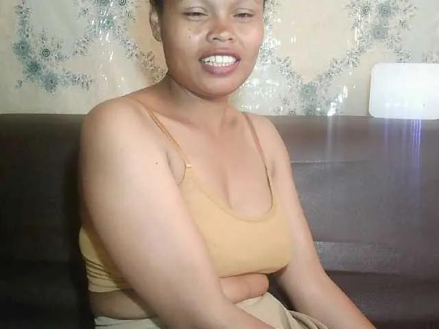 Offline Pussy01lips on BongaCams