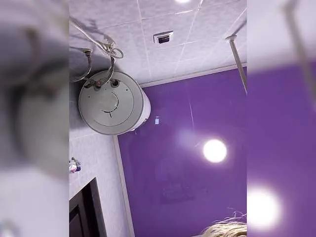 Qweentis on BongaCams 