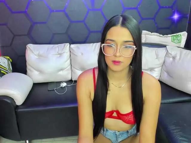 Offline room-kitty on BongaCams