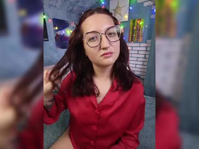 Offline Rosia-Guess on BongaCams