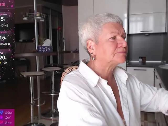 Offline roxana-brooks on BongaCams