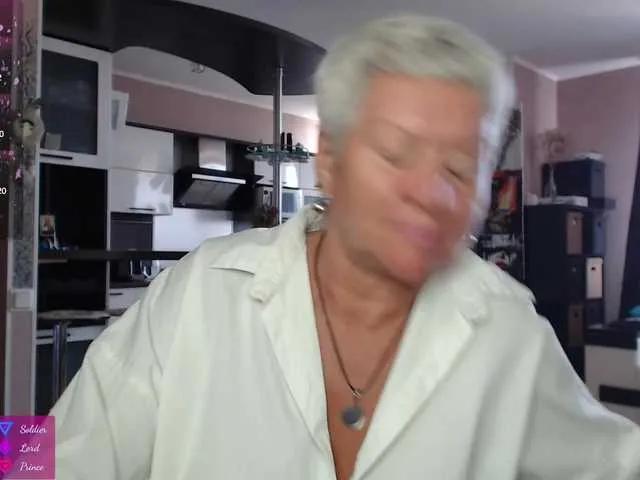 Offline roxana-brooks on BongaCams