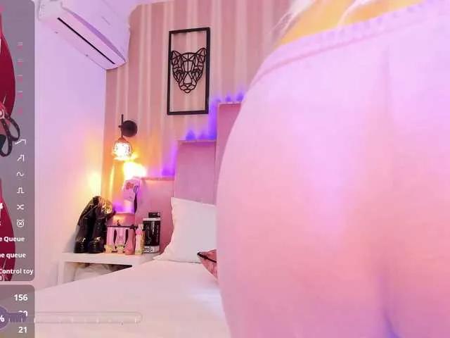 Offline SamanthaAdelle on BongaCams