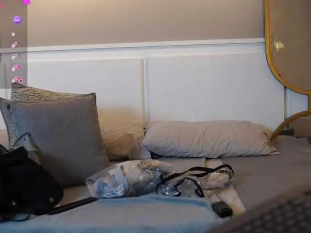 Offline SamaraCollinss on BongaCams