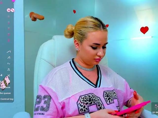 Offline sassyqueen on BongaCams