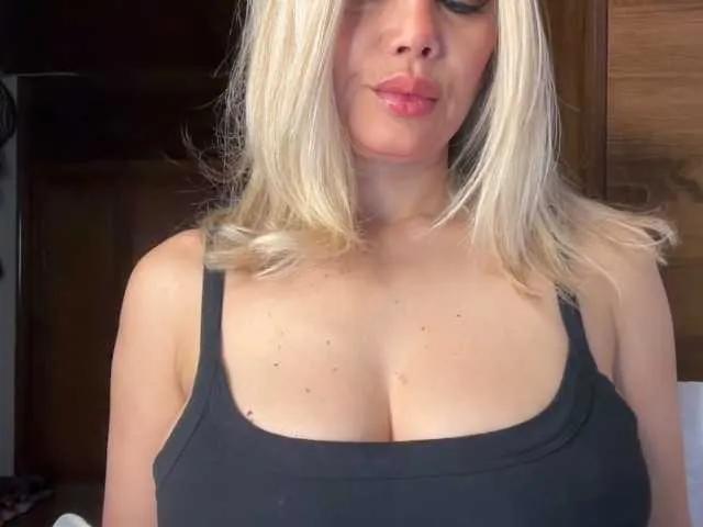 Offline sexylatinapaulina on BongaCams