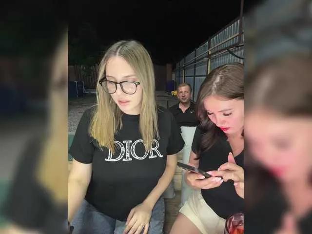 Offline SladenkieVmeste on BongaCams