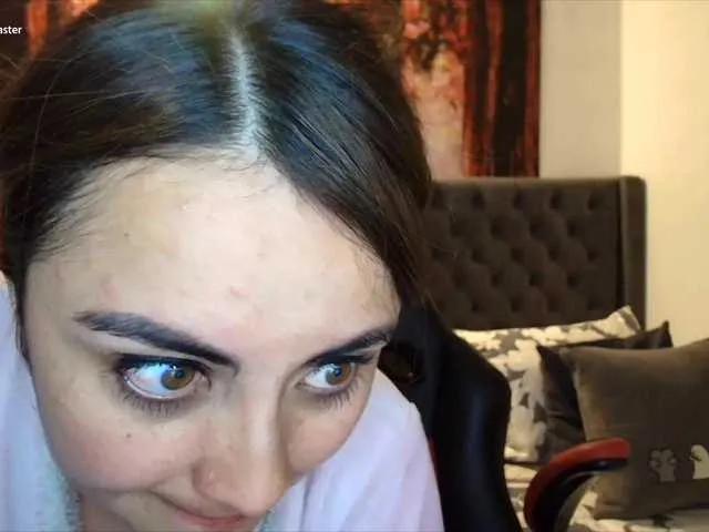 Offline sofia23dirty on BongaCams