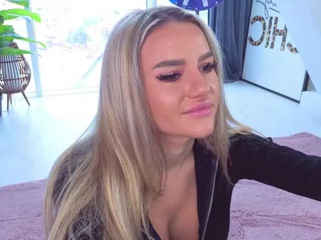 Offline SpoilM3Mor3 on BongaCams