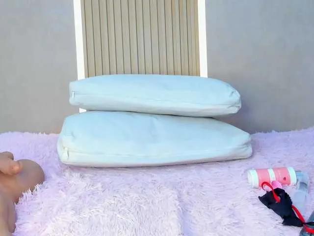 Freechat StephanySummer on BongaCams