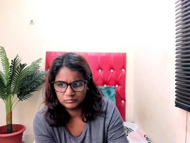 Offline strawberrylips on BongaCams