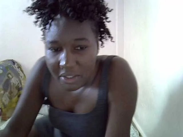 sweet-saffron on BongaCams 