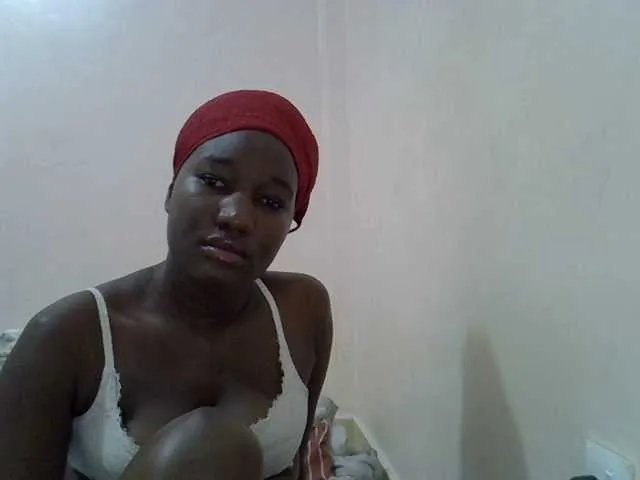 sweet-saffron on BongaCams 