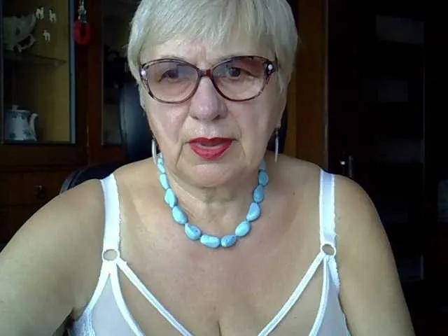 Offline SweetCherry00 on BongaCams