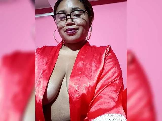 Offline Vanylliah on BongaCams