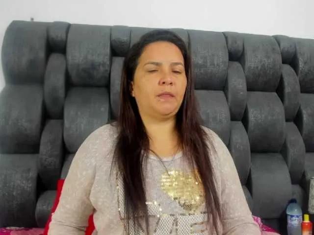 Offline vauroracooper on BongaCams