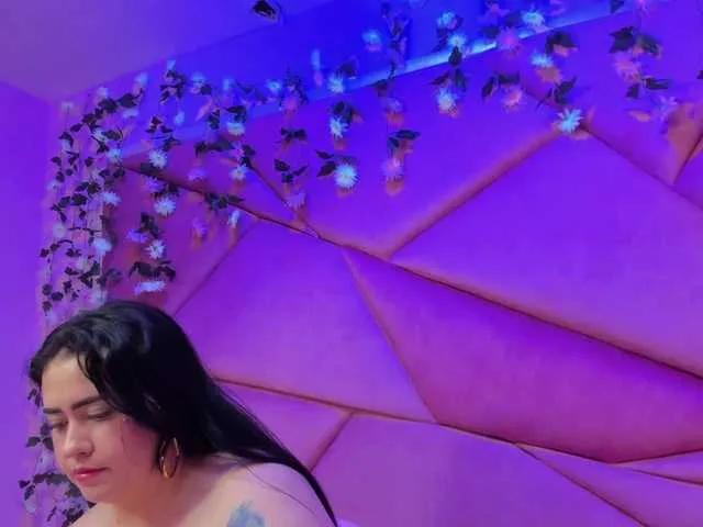 Offline VictoriaRossy on BongaCams