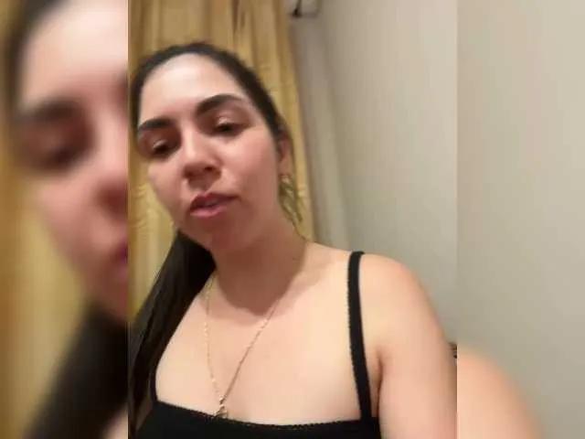Offline Vika19981 on BongaCams