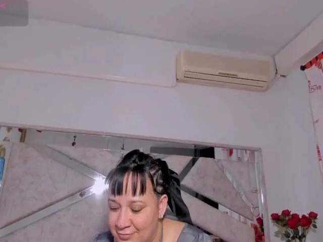 Offline VivianneHart on BongaCams