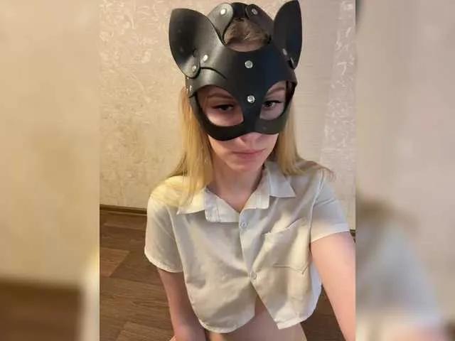 Freechat Your-Kissa- on BongaCams