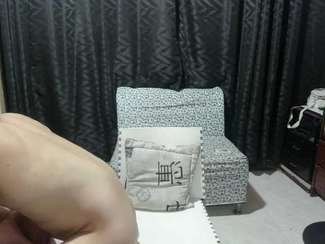 Offline youth-lust69 on BongaCams