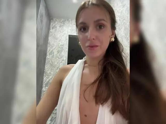 Offline Zarina888 on BongaCams