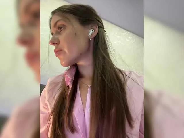 Offline Zarina888 on BongaCams