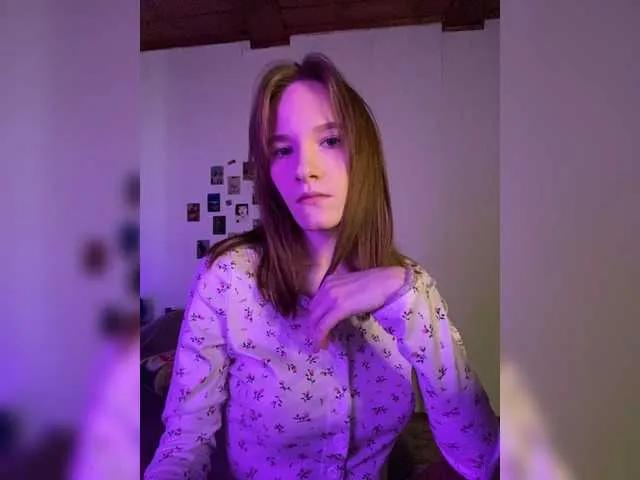 Offline Zeliloo on BongaCams