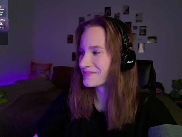 Offline Zeliloo on BongaCams