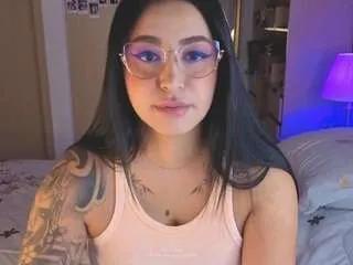 Offline aashleey on CamSoda