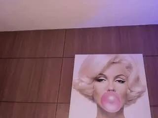 Freechat agataduque on CamSoda