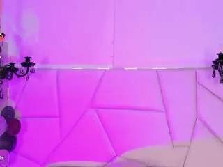 Offline aitanahilton on CamSoda