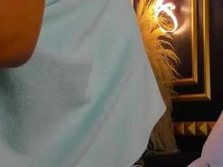 Offline aixa-15 on CamSoda