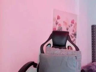 alaia-cute on CamSoda 