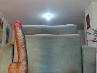 CamSoda alexislondon is Freechat alexislondon — Make me cum riding this BBC