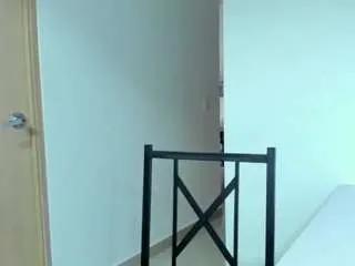 Freechat alexyferrer on CamSoda