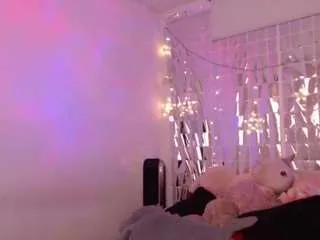 Offline amapolaunicorn on CamSoda