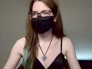 Freechat amber-candyfloss on CamSoda