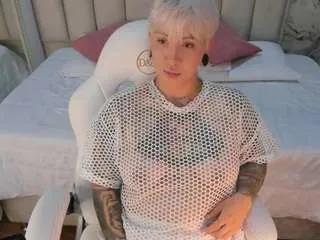 Offline amyhouse on CamSoda