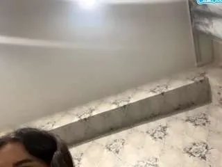 ananyagonzalez on CamSoda 