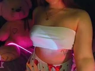 Offline apheliadream on CamSoda