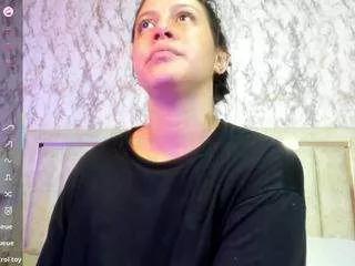 Offline ariianna-vega on CamSoda