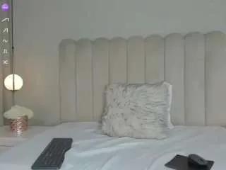 Offline ashlye-whiite on CamSoda