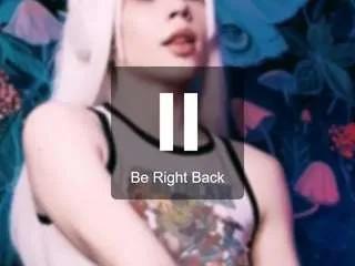 Offline babemostrella on CamSoda