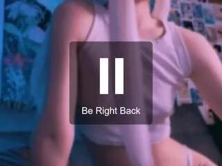 Offline babemostrella on CamSoda